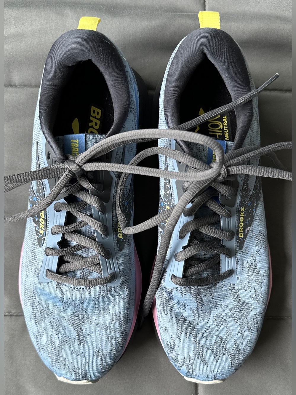 Brooks Trace 3 Women's 7.5 Running Shoes Rainwashed Blue Pink 120401